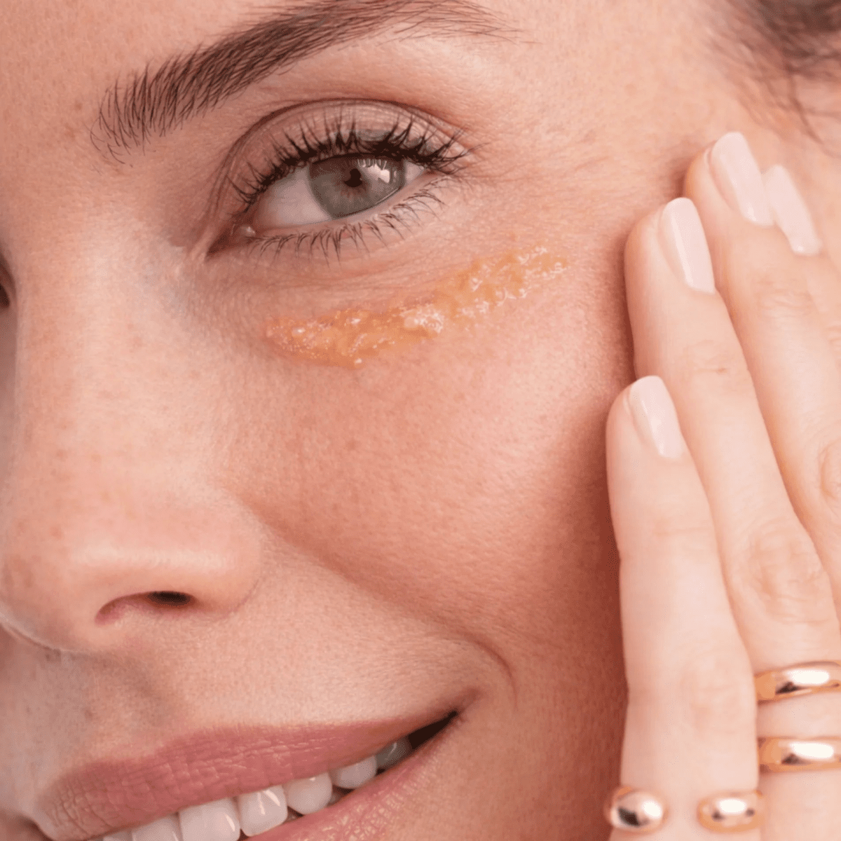 LIFT+ Instant Anti - Aging Serum - RAWNAQY